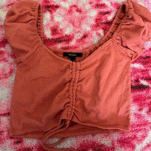 Sinched Middle Crop Top with Tie at the Bottom